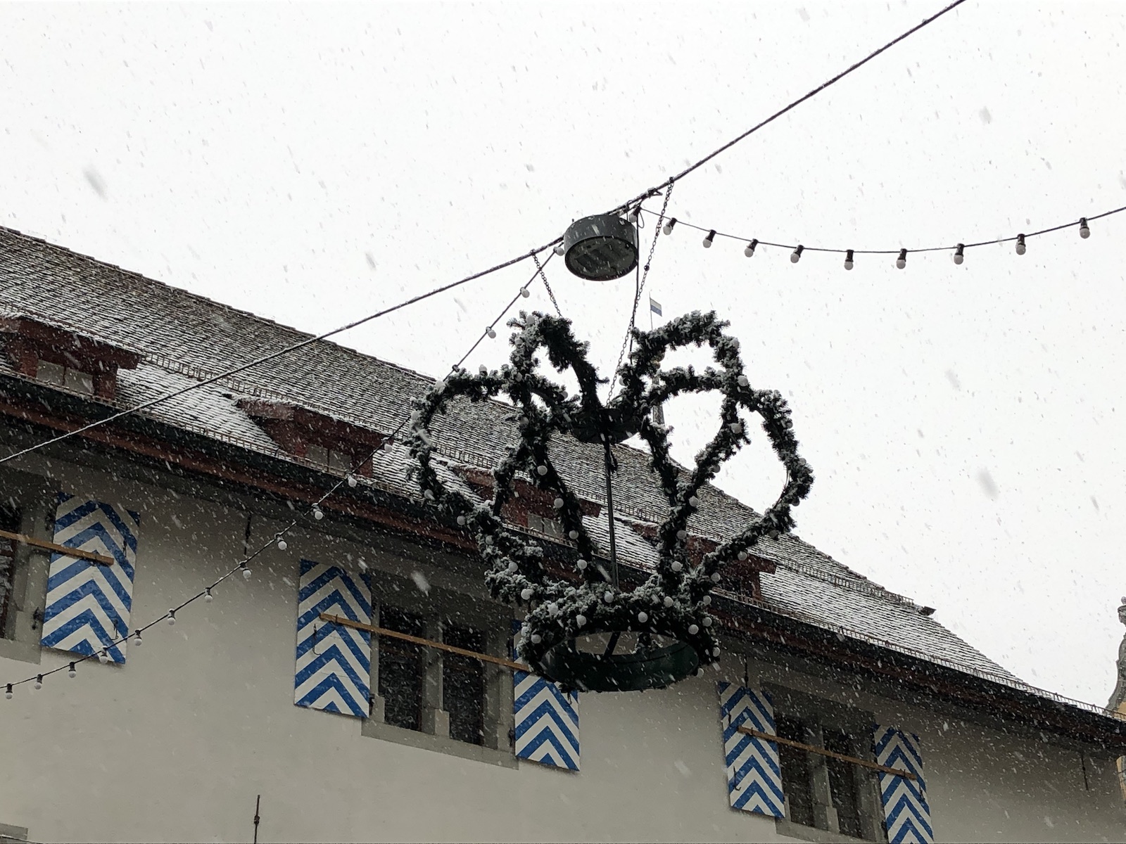 Luzern_Schnee_Weihnachtsdekoration